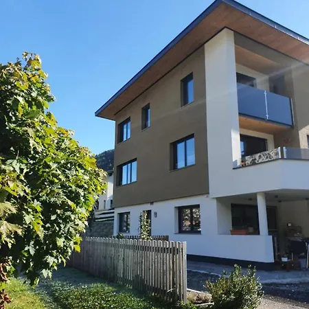 Alpen Stubaital Apartment